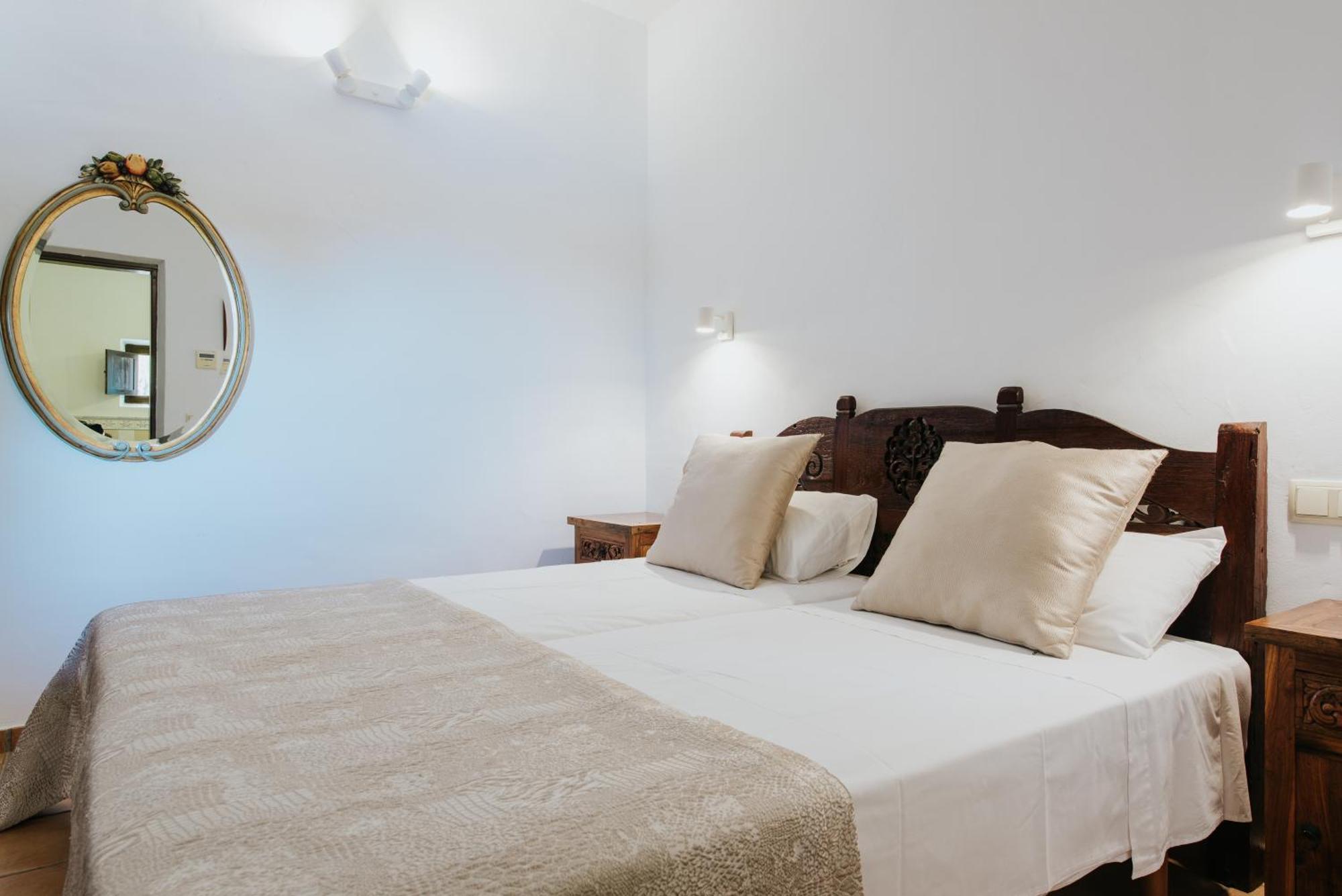 Villa & Guesthouse Paissa D'En Bernat Cala Tarida  Zewnętrze zdjęcie