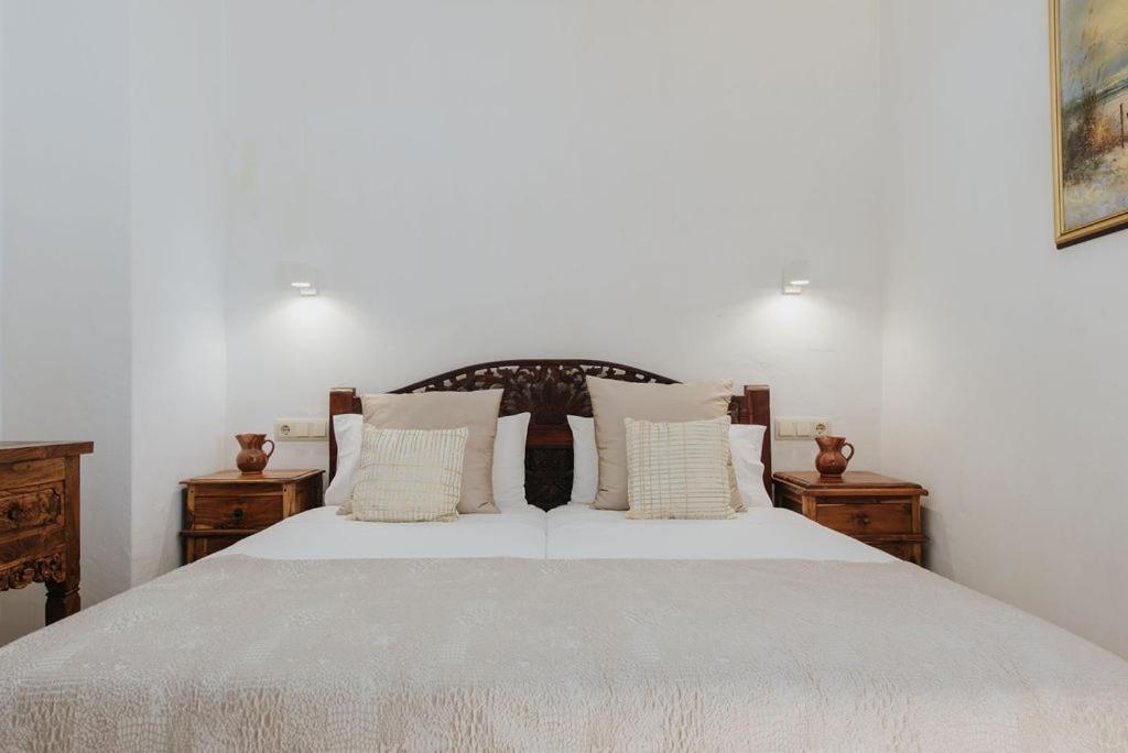 Villa & Guesthouse Paissa D'En Bernat Cala Tarida  Zewnętrze zdjęcie