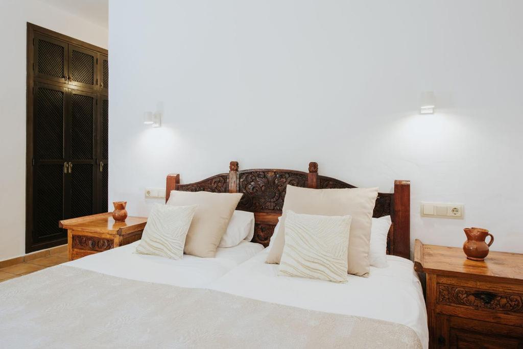 Villa & Guesthouse Paissa D'En Bernat Cala Tarida  Zewnętrze zdjęcie